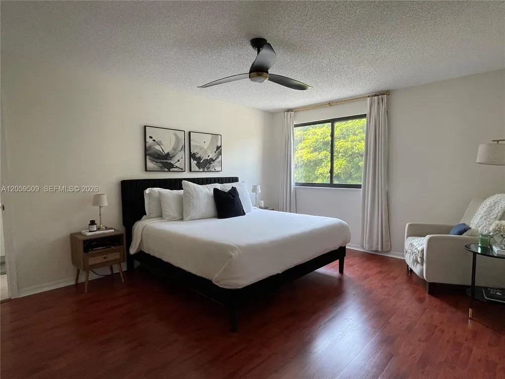 1456 Sabal Trl Weston, FL 33327