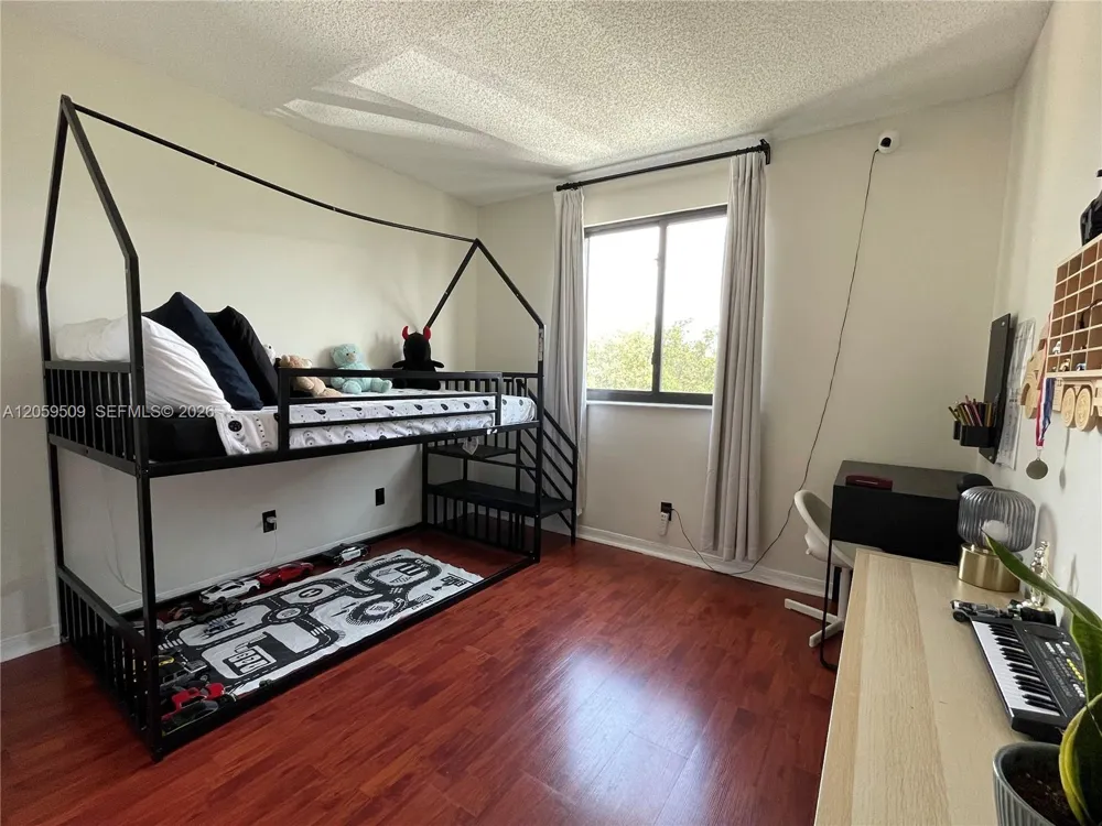 1456 Sabal Trl Weston, FL 33327
