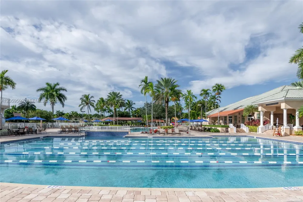 1456 Sabal Trl Weston, FL 33327