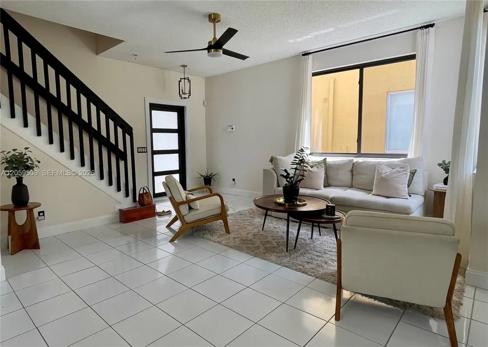 1456 Sabal Trl Weston, FL 33327