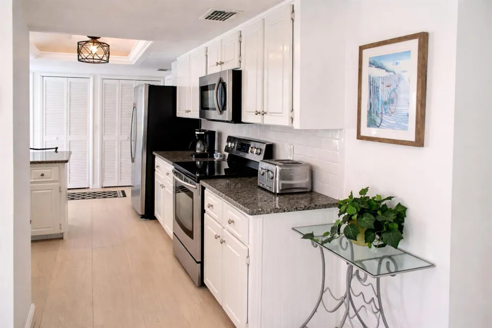 2066 5TH COURT SE Vero Beach, FL 32962