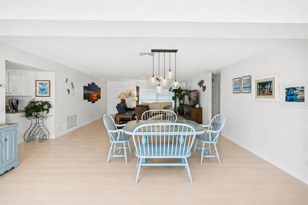2066 5TH COURT SE Vero Beach, FL 32962