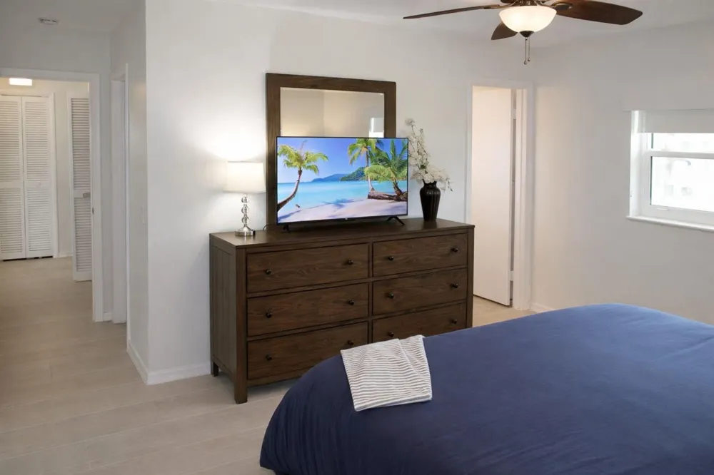 2066 5TH COURT SE Vero Beach, FL 32962