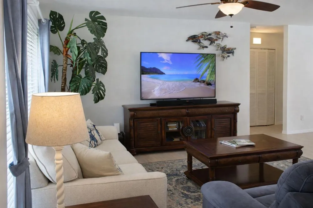 2066 5TH COURT SE Vero Beach, FL 32962