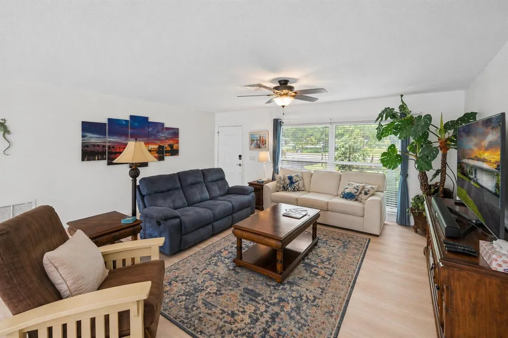 2066 5TH COURT SE Vero Beach, FL 32962