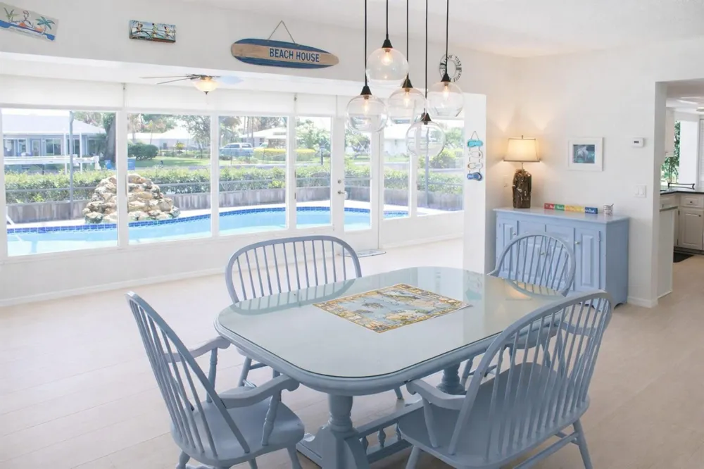 2066 5TH COURT SE Vero Beach, FL 32962