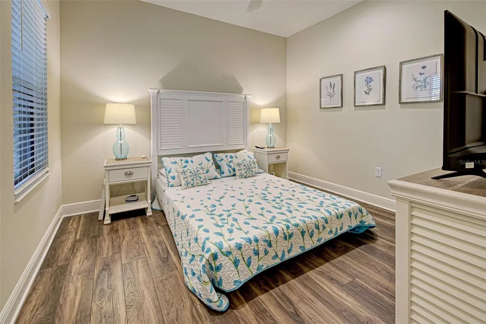 233 PALIDORO CIRCLE Nokomis, FL 34275