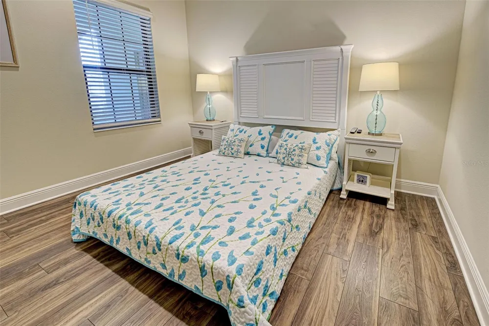 233 PALIDORO CIRCLE Nokomis, FL 34275
