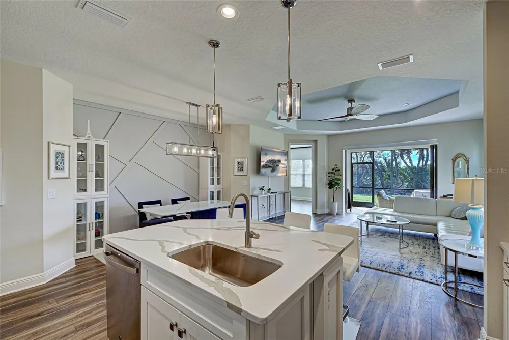 233 PALIDORO CIRCLE Nokomis, FL 34275