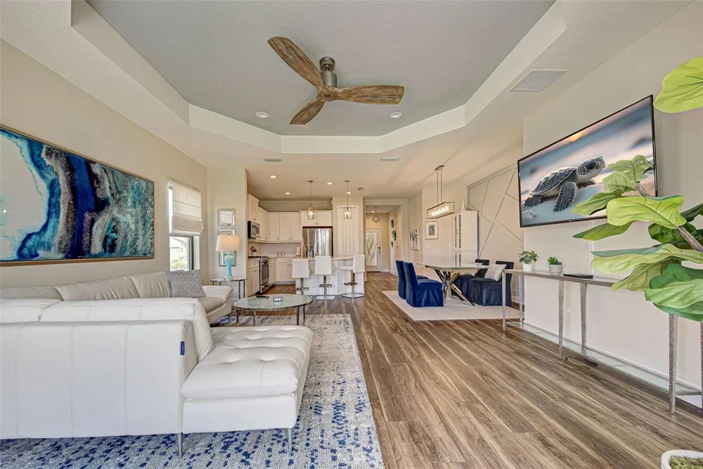 233 PALIDORO CIRCLE Nokomis, FL 34275