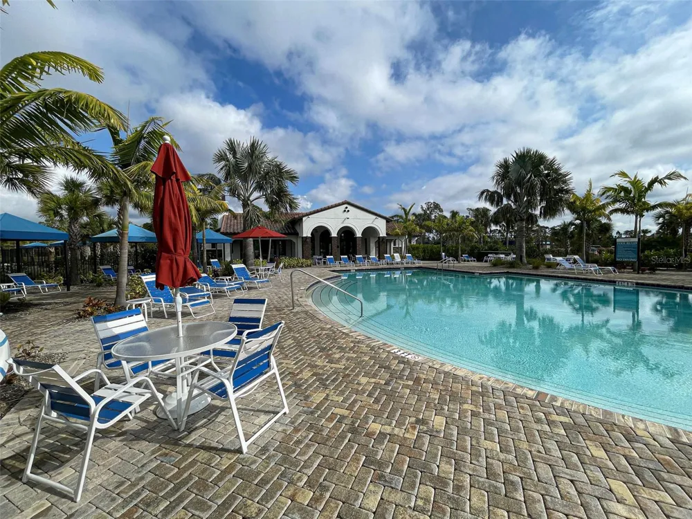 233 PALIDORO CIRCLE Nokomis, FL 34275