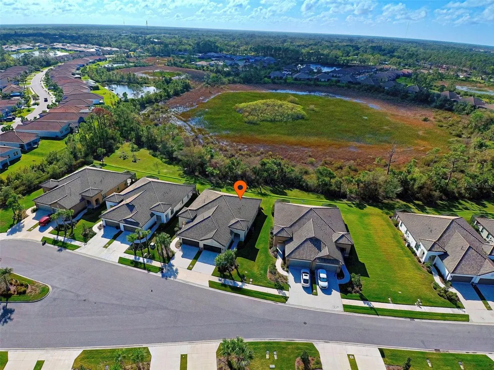 233 PALIDORO CIRCLE Nokomis, FL 34275