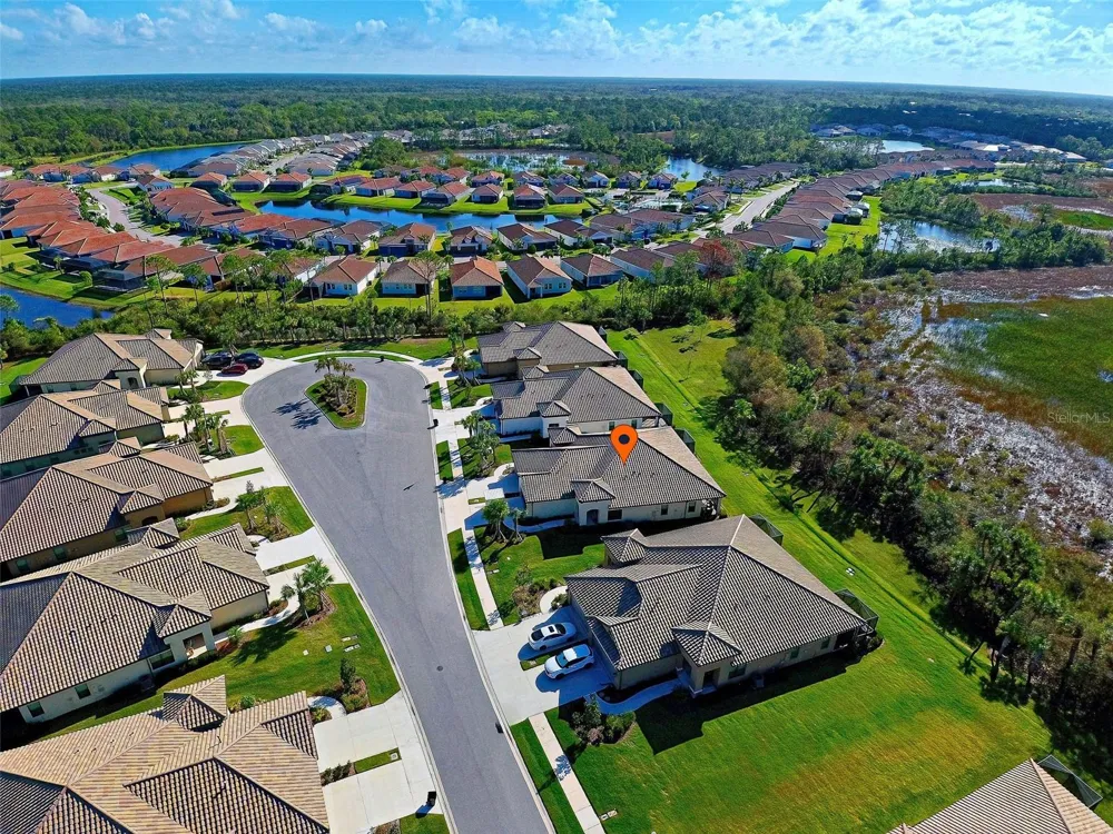 233 PALIDORO CIRCLE Nokomis, FL 34275