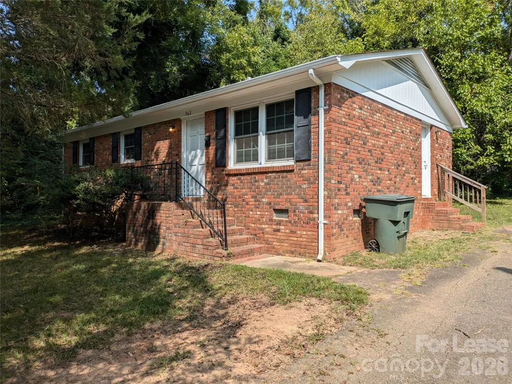 362 Cabarrus Avenue Mooresville, NC 28115