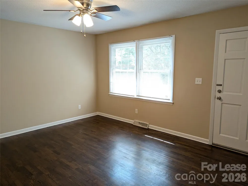 362 Cabarrus Avenue Mooresville, NC 28115