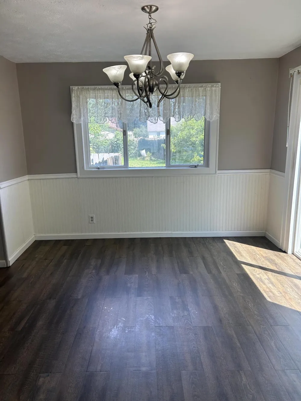 1443 Regent Street Niles, MI 49120