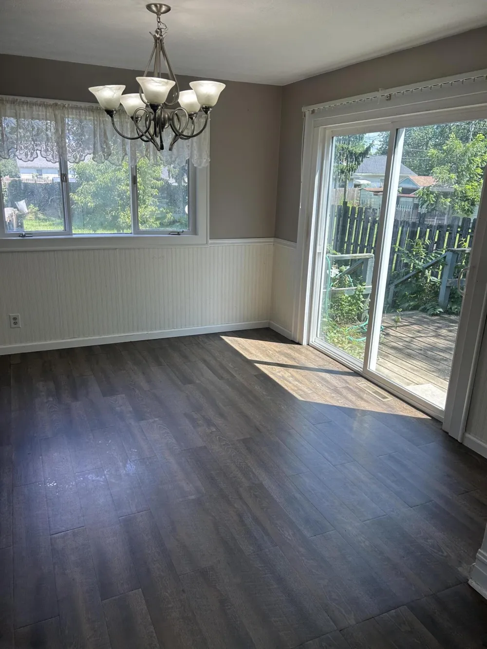 1443 Regent Street Niles, MI 49120