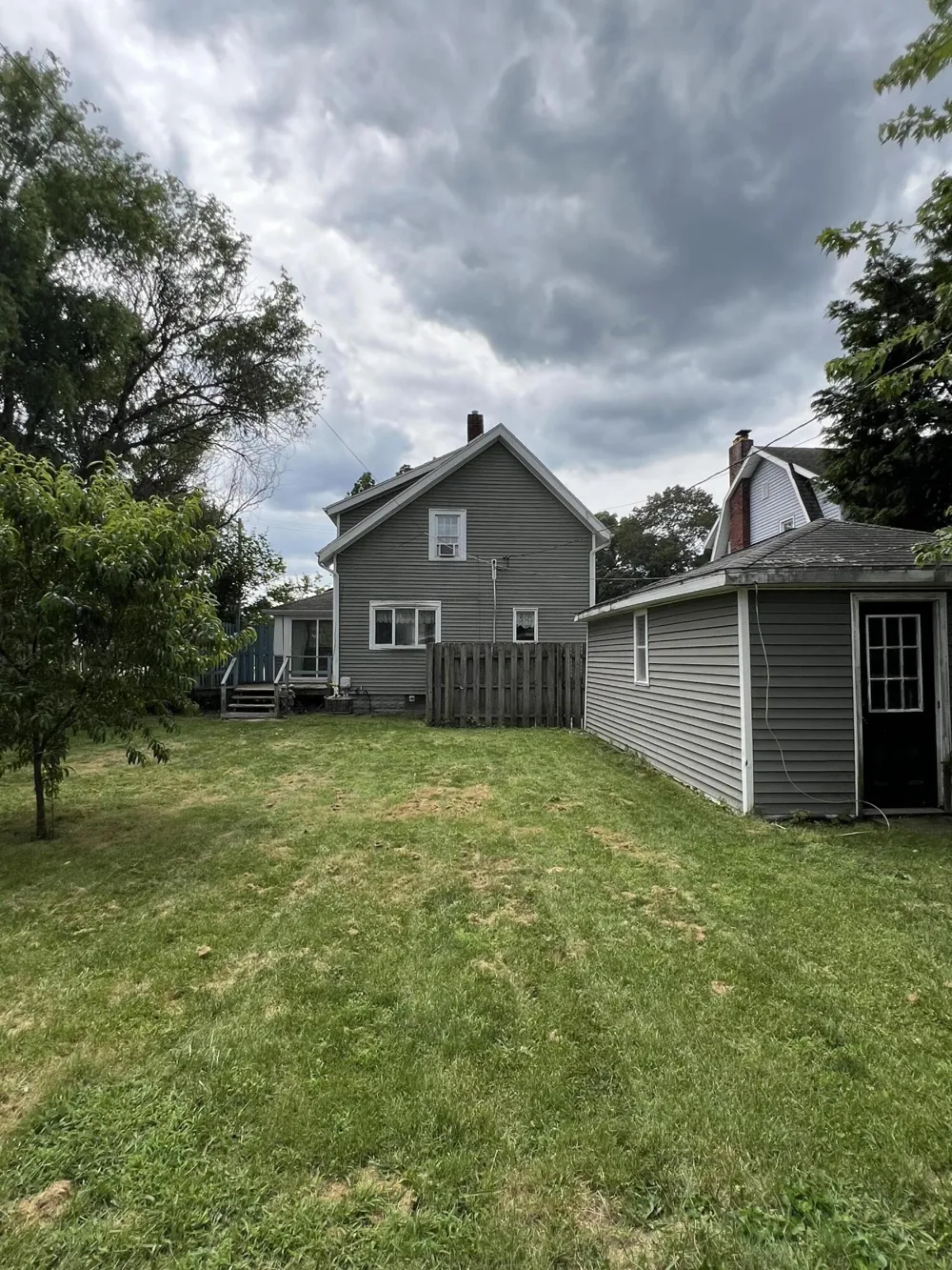 1443 Regent Street Niles, MI 49120
