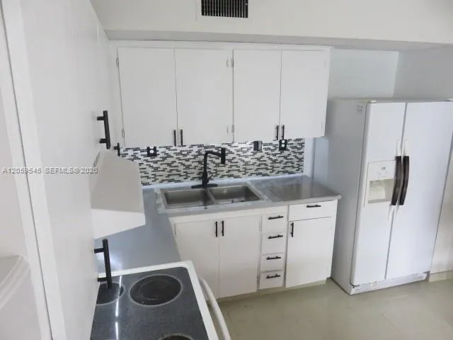 12300 SW 18 TE #0 Miami, FL 33175