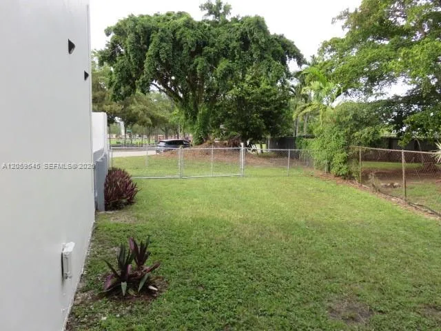 12300 SW 18 TE #0 Miami, FL 33175
