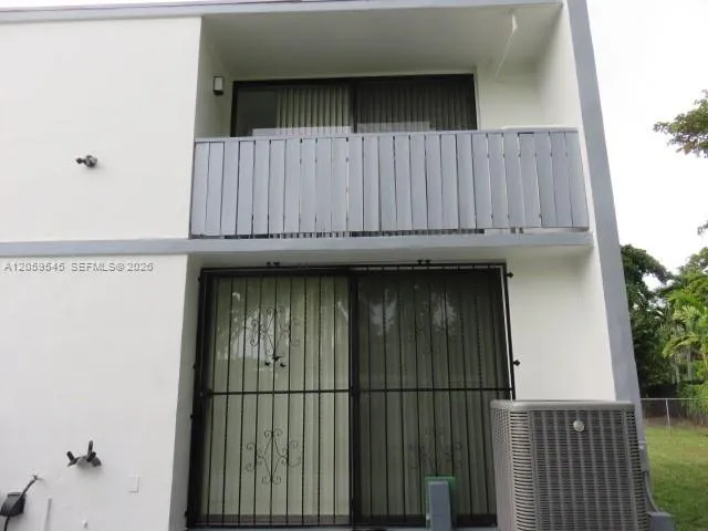 12300 SW 18 TE #0 Miami, FL 33175