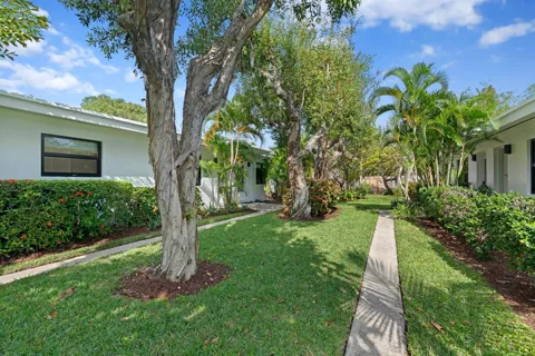 241 NE 10th Street