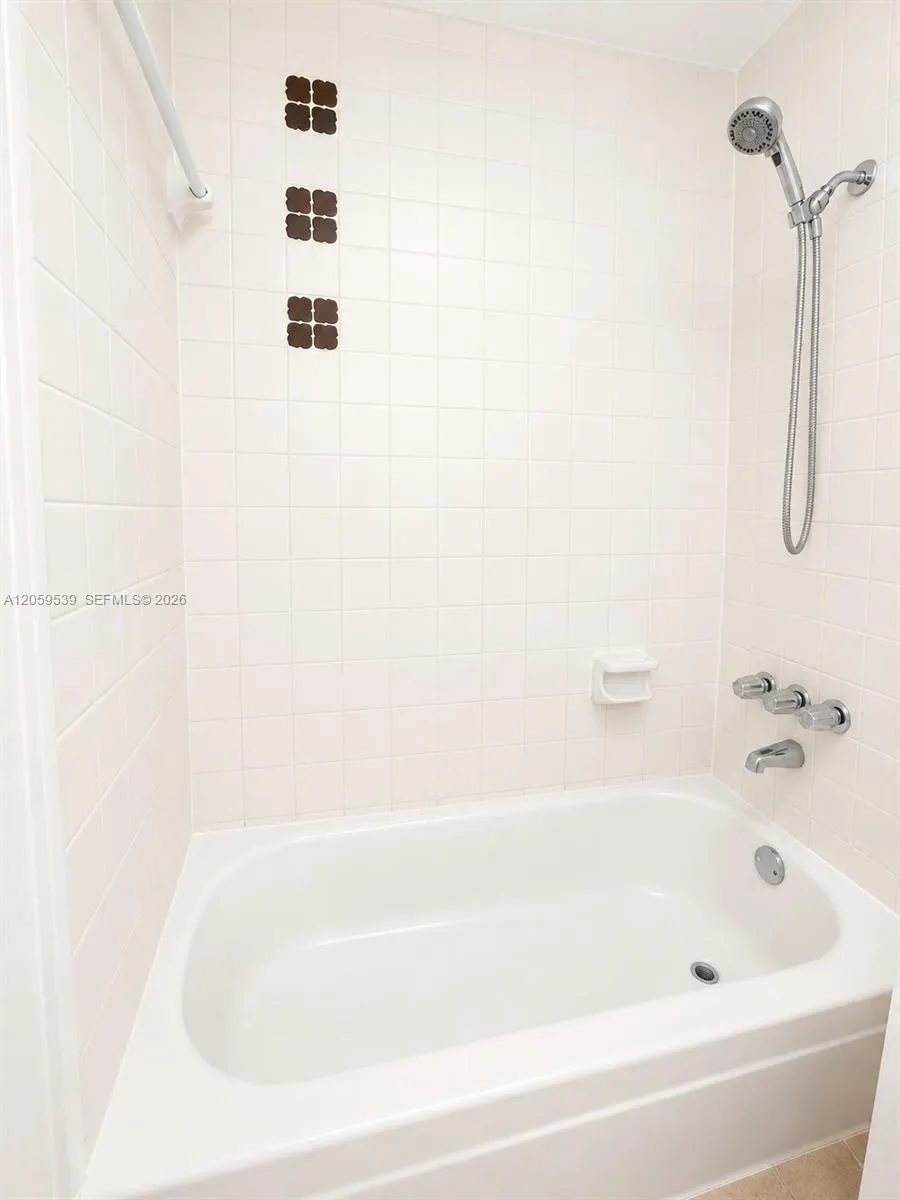 6850 W 14th Ct #A24 Hialeah, FL 33014