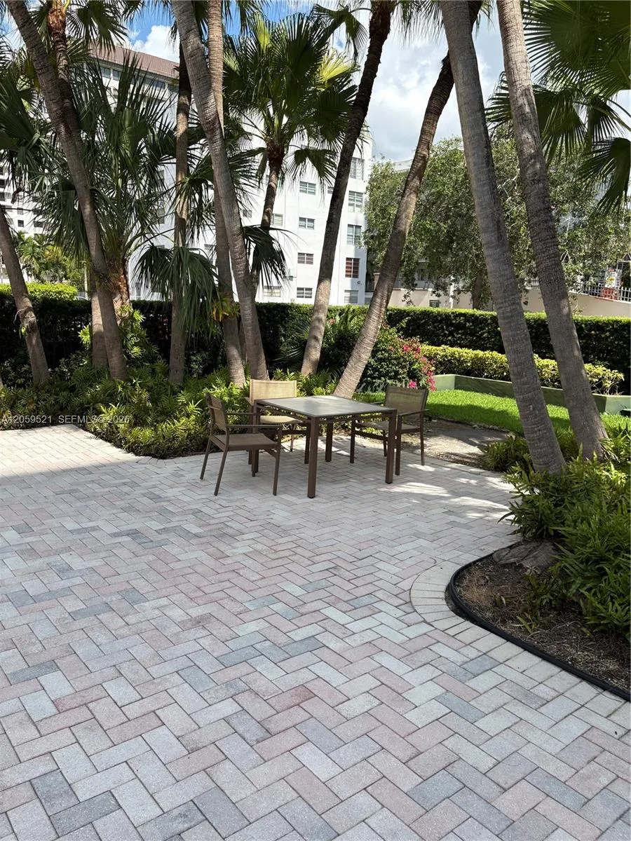 625 Biltmore Way #501 Coral Gables, FL 33134