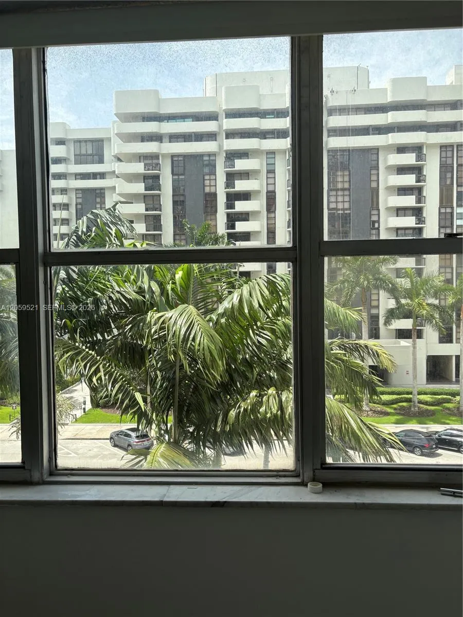 625 Biltmore Way #501 Coral Gables, FL 33134
