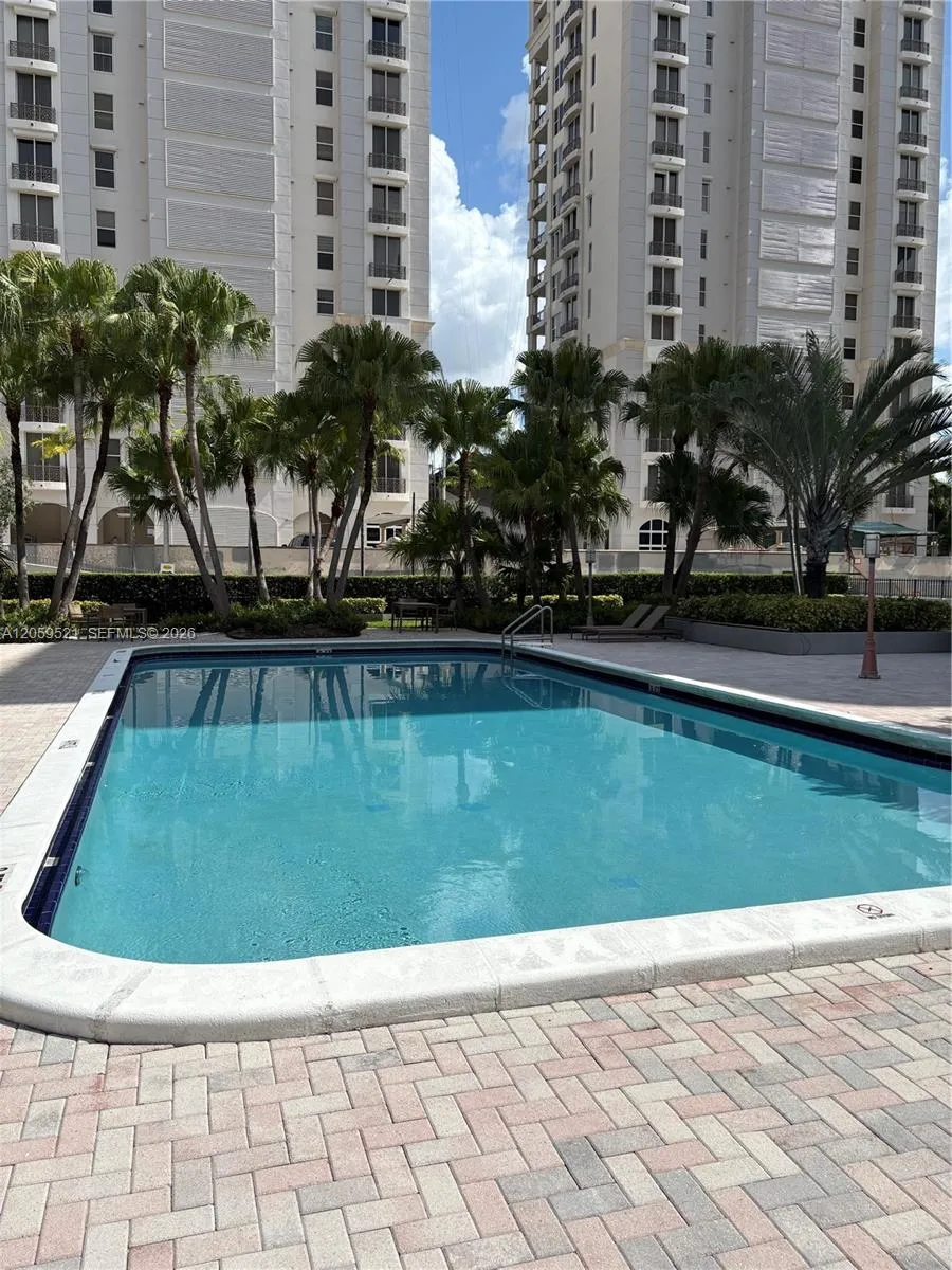 625 Biltmore Way #501 Coral Gables, FL 33134
