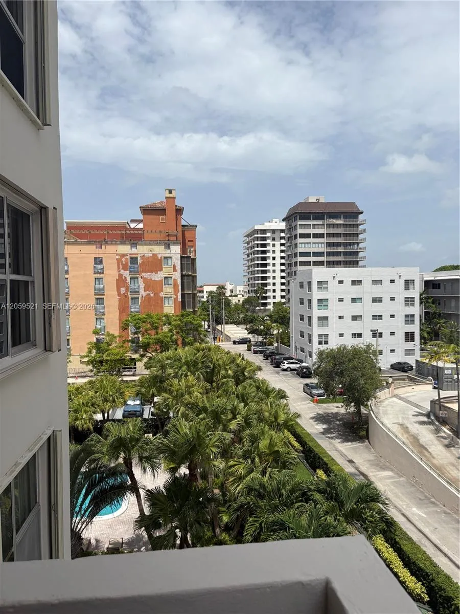 625 Biltmore Way #501 Coral Gables, FL 33134