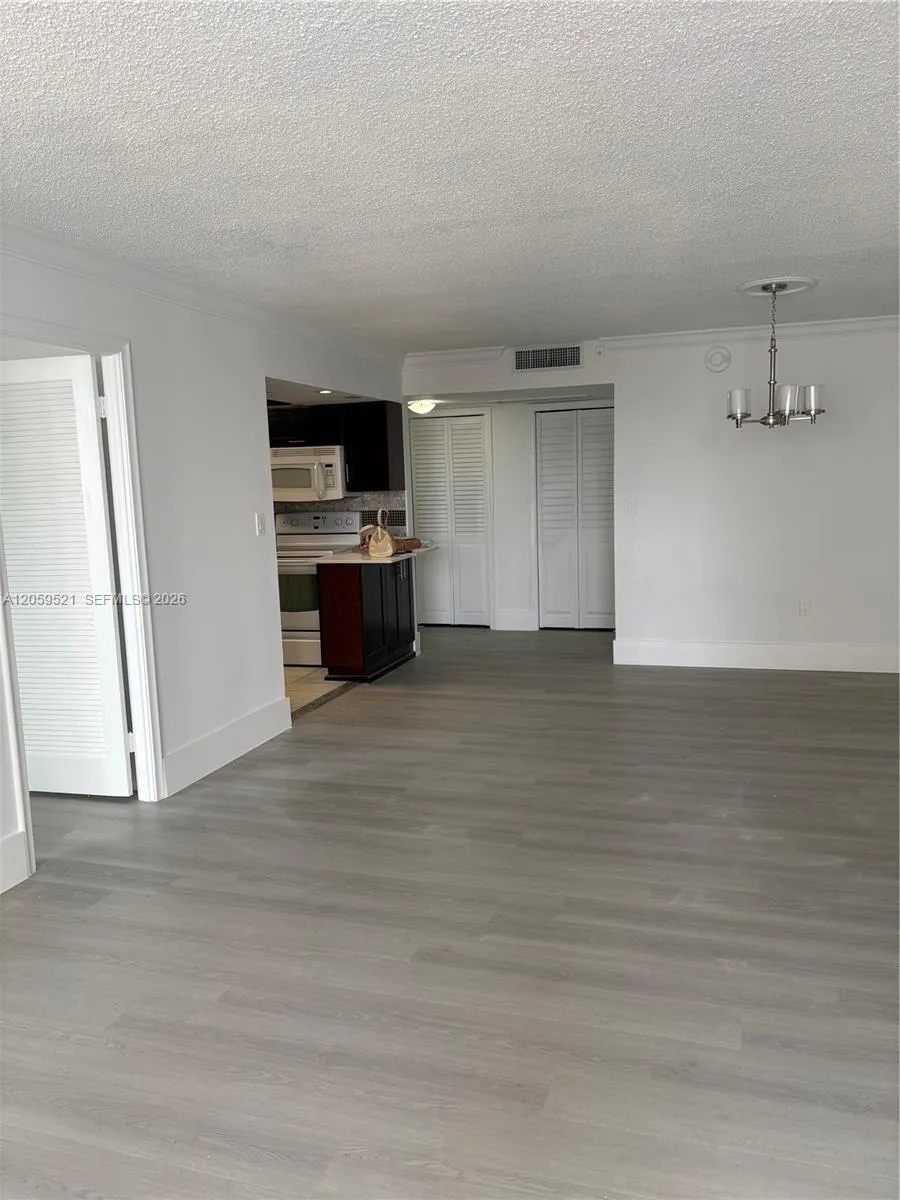 625 Biltmore Way #501 Coral Gables, FL 33134