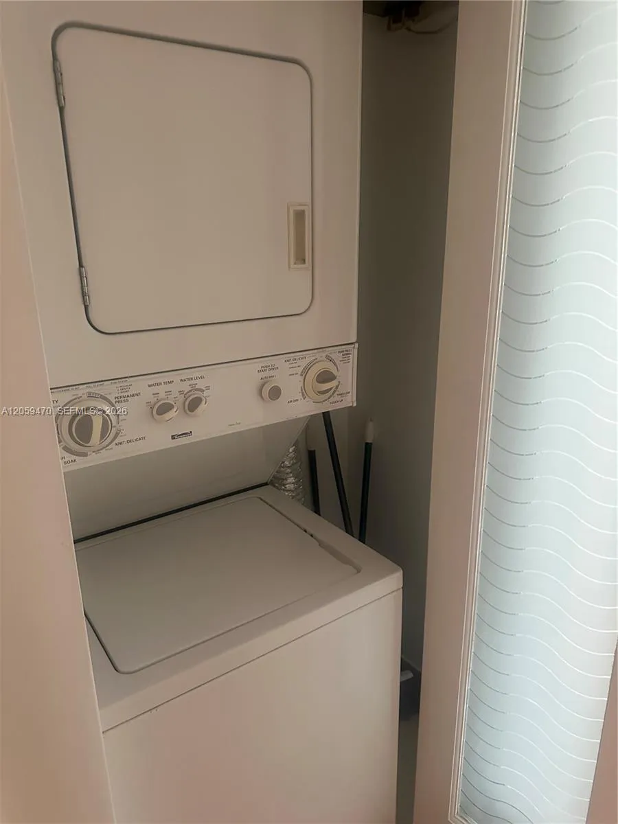 9273 Collins Ave #212 Surfside, FL 33154