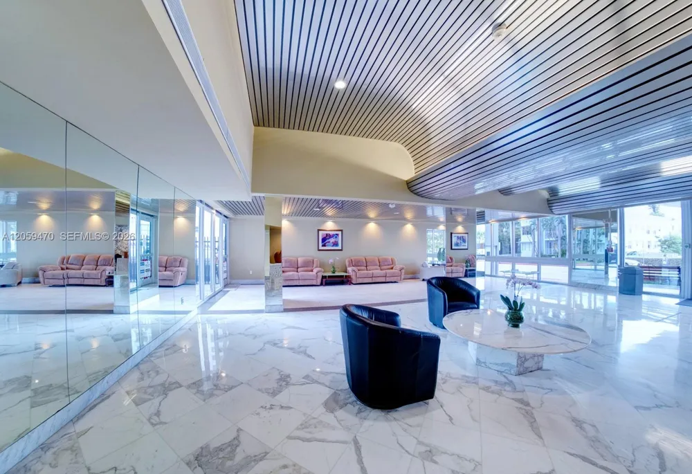 9273 Collins Ave #212 Surfside, FL 33154