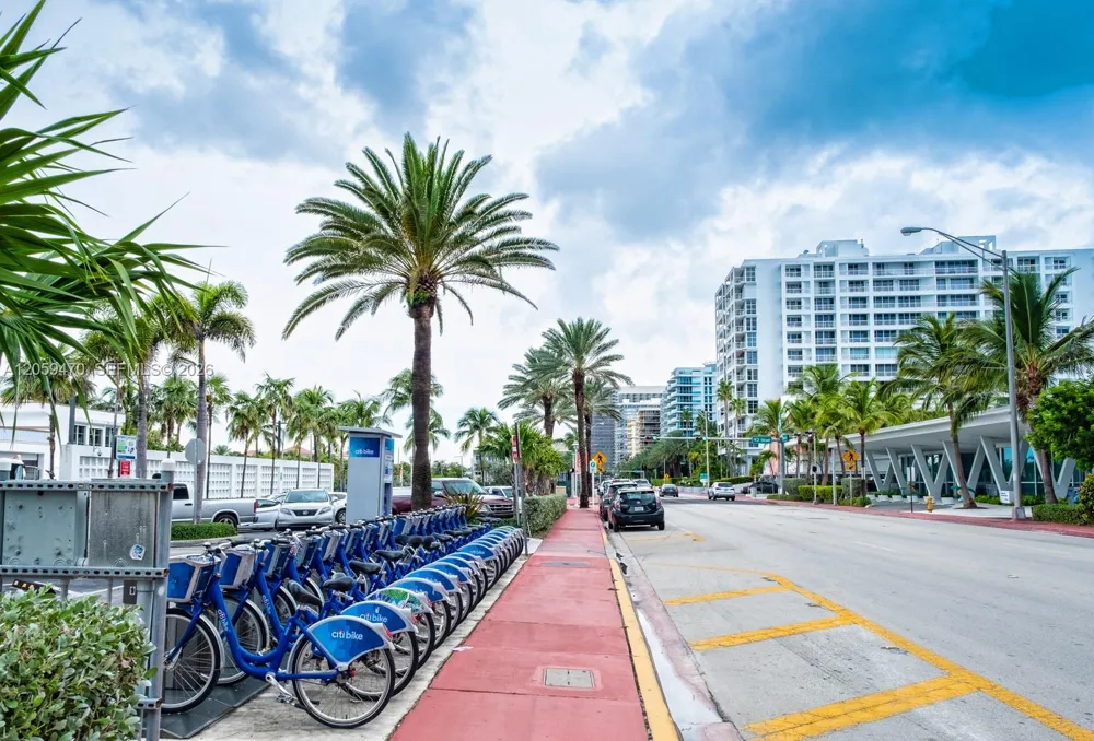 9273 Collins Ave #212 Surfside, FL 33154