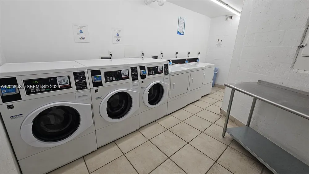800 Parkview Dr #716 Hallandale Beach, FL 33009