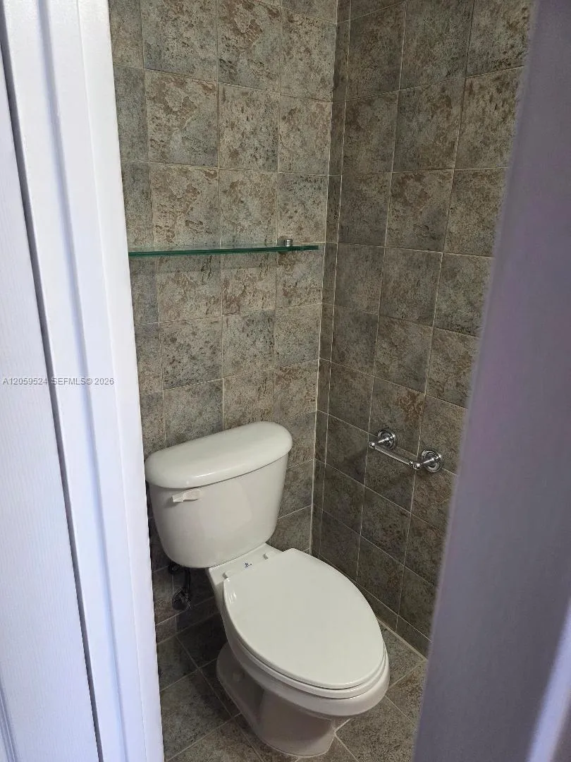 800 Parkview Dr #716 Hallandale Beach, FL 33009