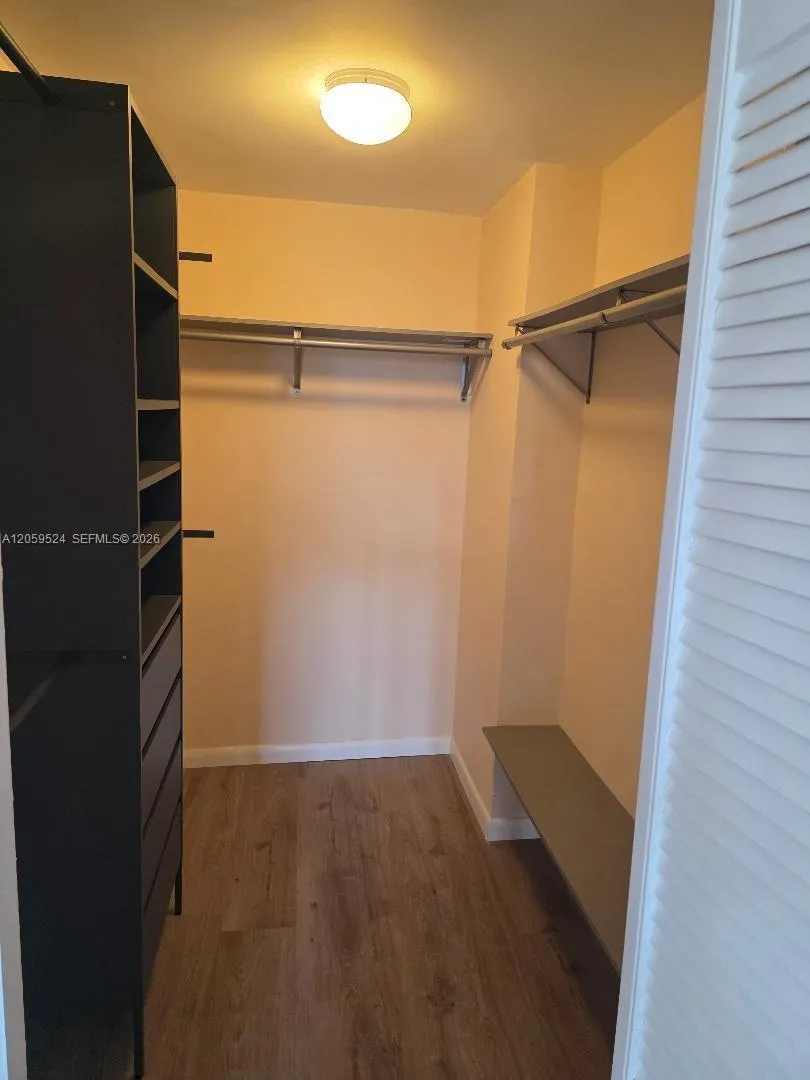 800 Parkview Dr #716 Hallandale Beach, FL 33009