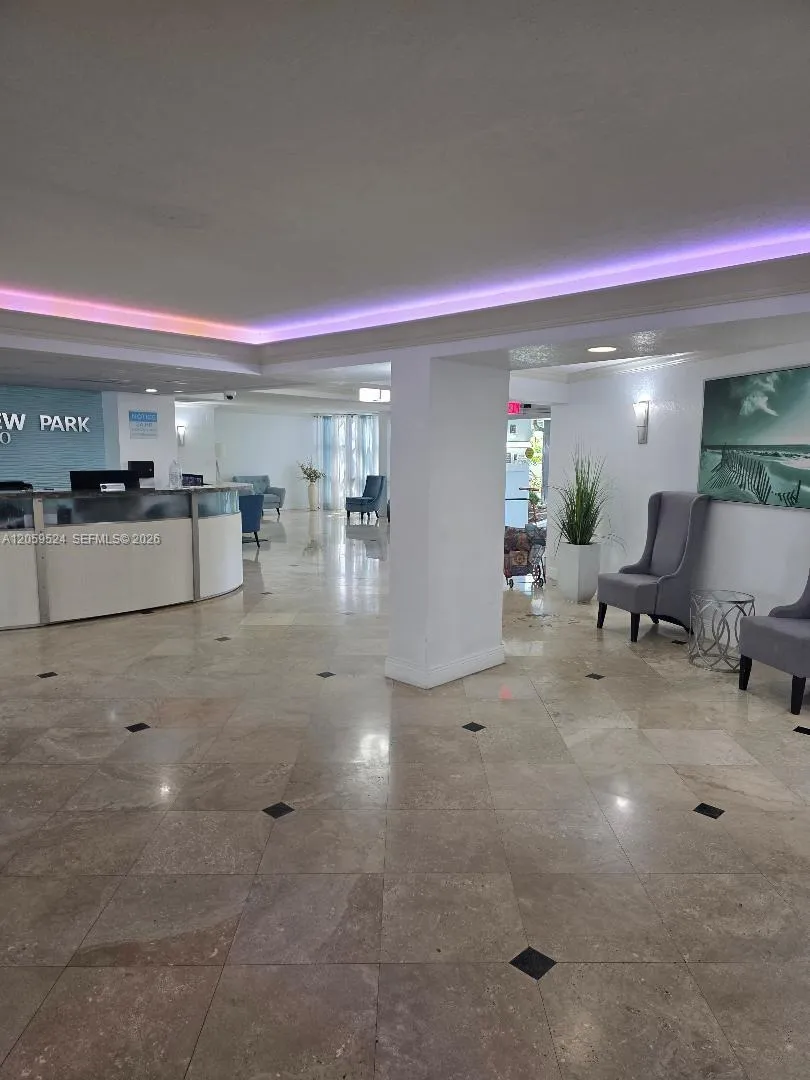 800 Parkview Dr #716 Hallandale Beach, FL 33009