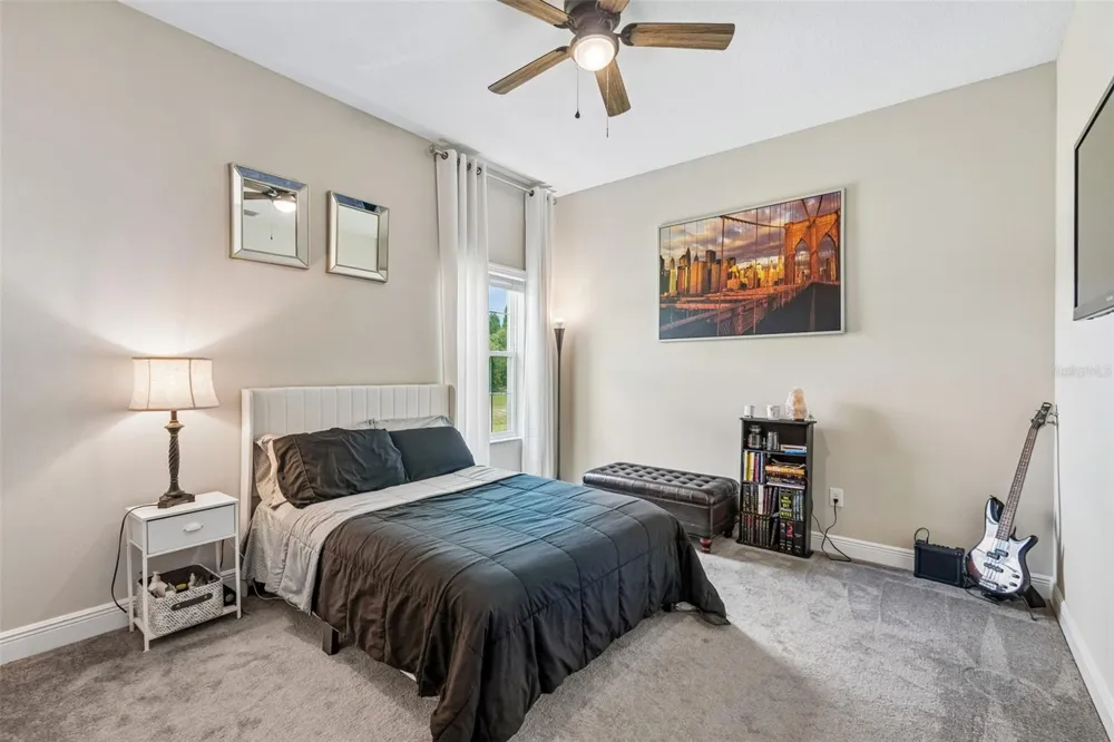 10597 MEADOWRUN DRIVE Lithia, FL 33547