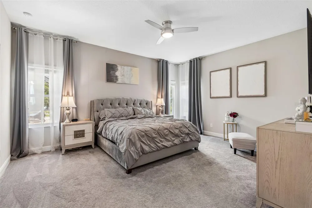 10597 MEADOWRUN DRIVE Lithia, FL 33547