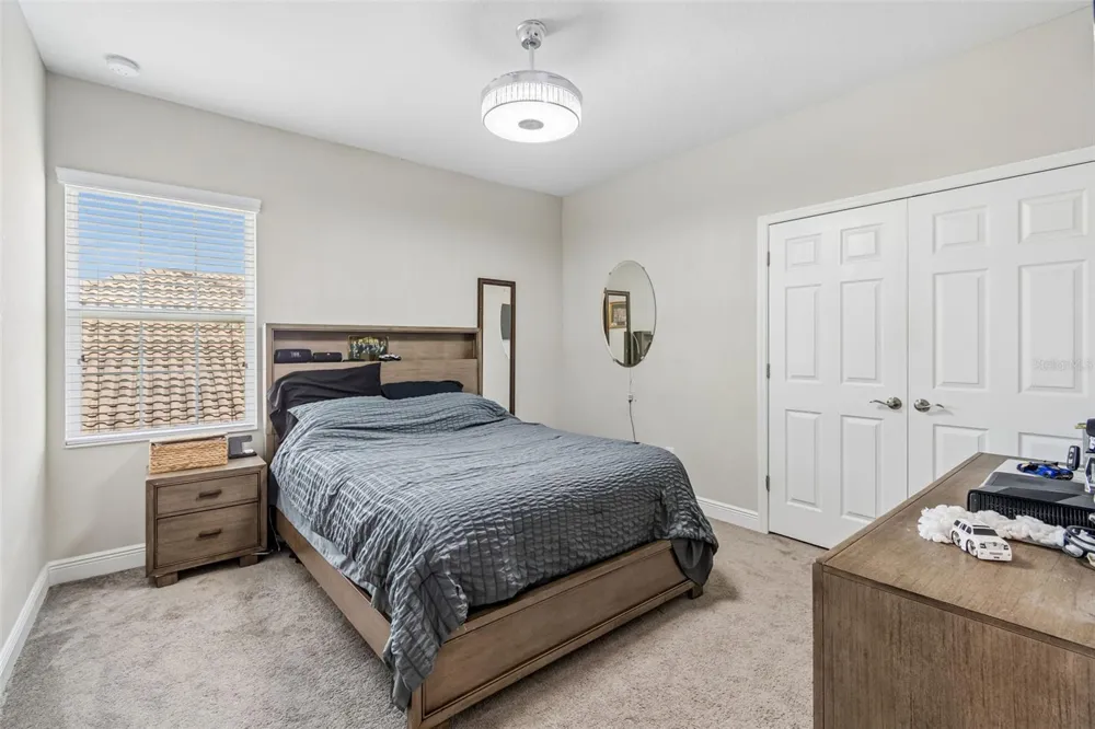 10597 MEADOWRUN DRIVE Lithia, FL 33547