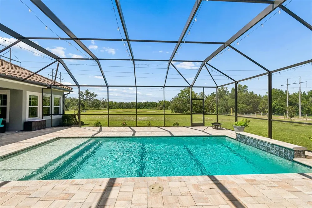 10597 MEADOWRUN DRIVE Lithia, FL 33547