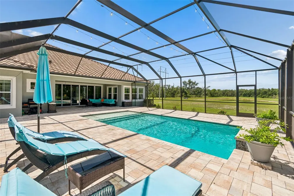 10597 MEADOWRUN DRIVE Lithia, FL 33547
