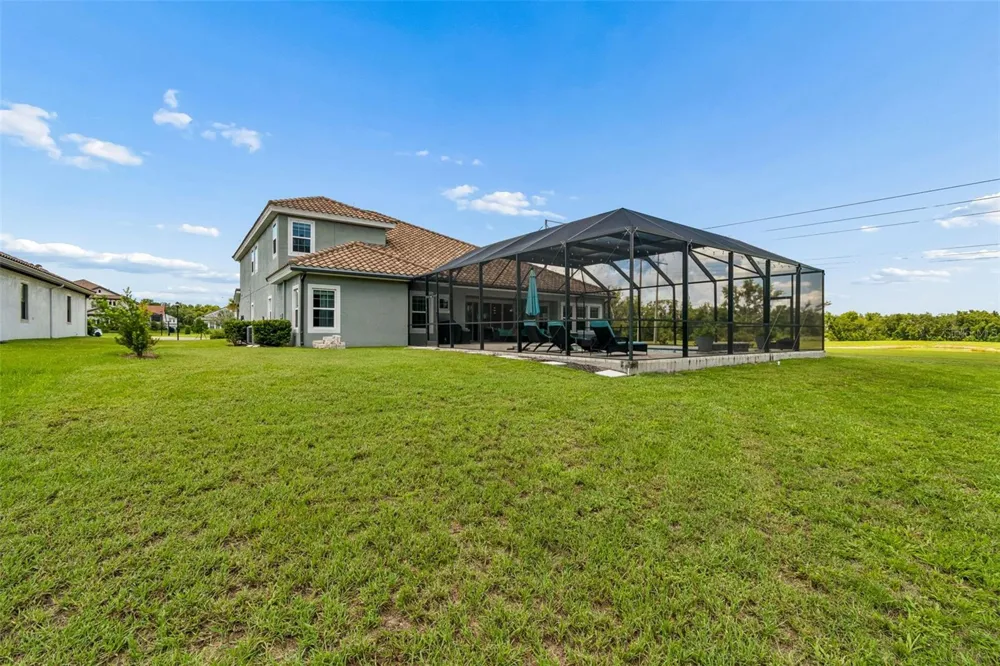 10597 MEADOWRUN DRIVE Lithia, FL 33547