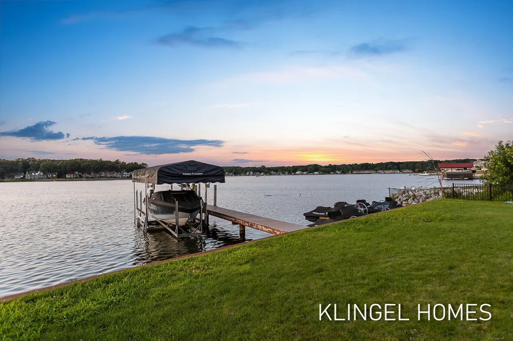 702 Elk Avenue Spring Lake, MI 49456
