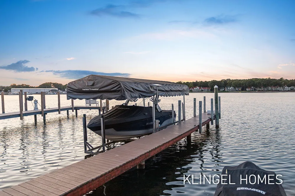 702 Elk Avenue Spring Lake, MI 49456