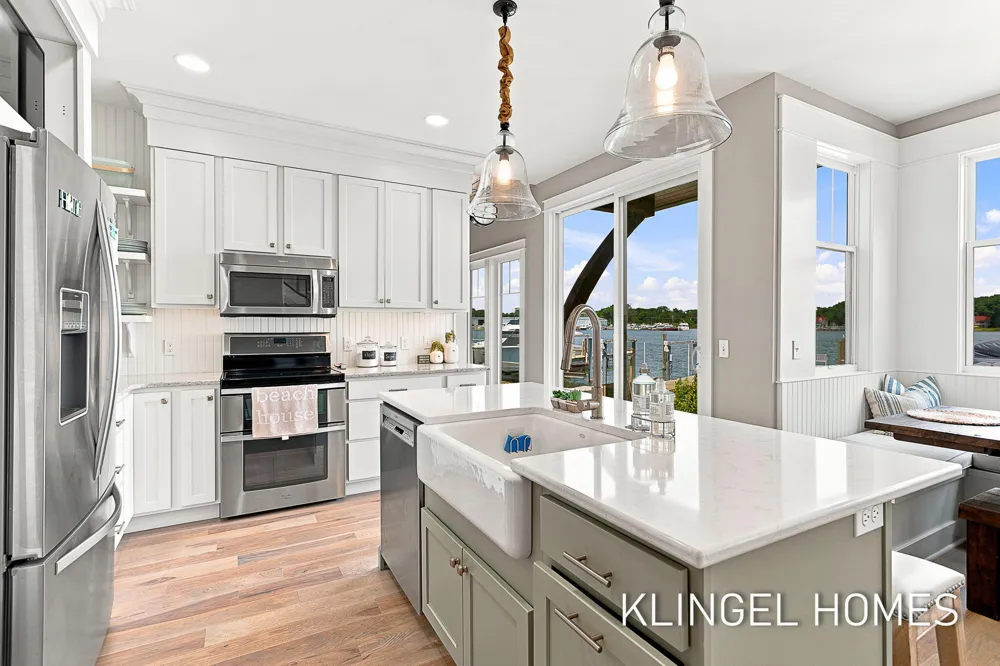 702 Elk Avenue Spring Lake, MI 49456