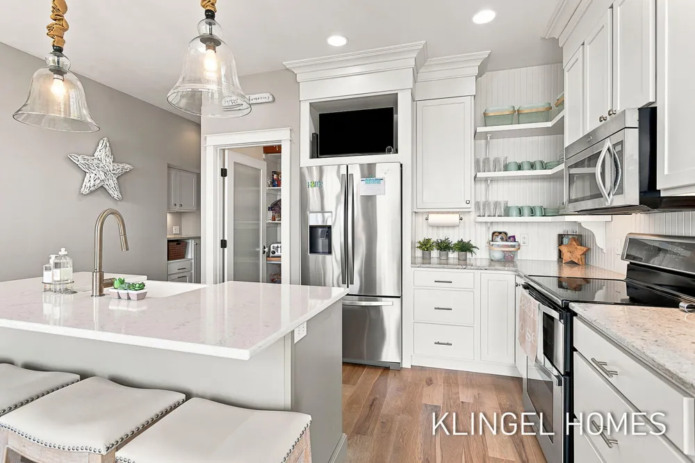 702 Elk Avenue Spring Lake, MI 49456