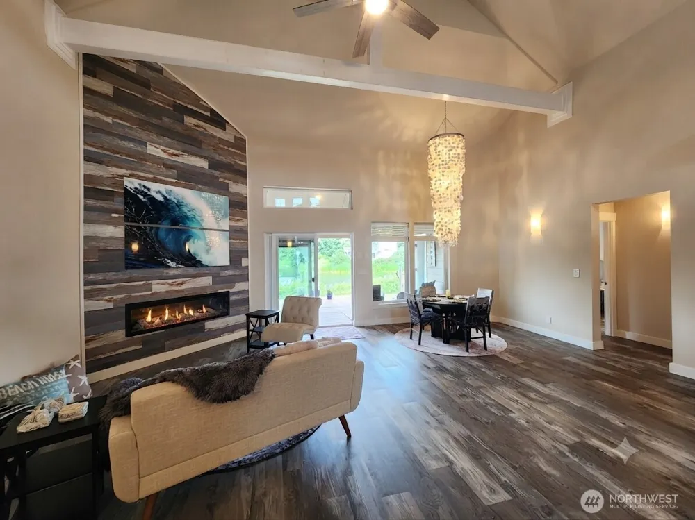 662 Point Brown Avenue SE Ocean Shores, WA 98569
